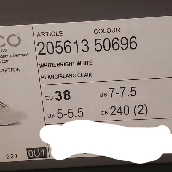 Ecco all-white shoe - Picture 8 of 8